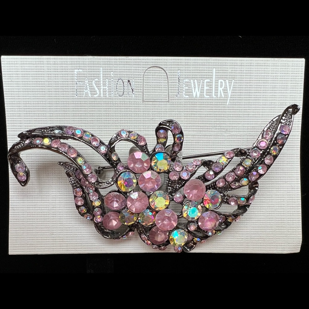 Pink rhinestone brooch NWT